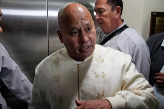 Philippines ra lệnh bắt giữ Thượng nghị sỹ liên quan chiến dịch chống ma túy
