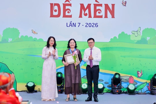 Giải thưởng thiếu nhi Dế mèn trao 6 giải Khát vọng Dế mèn