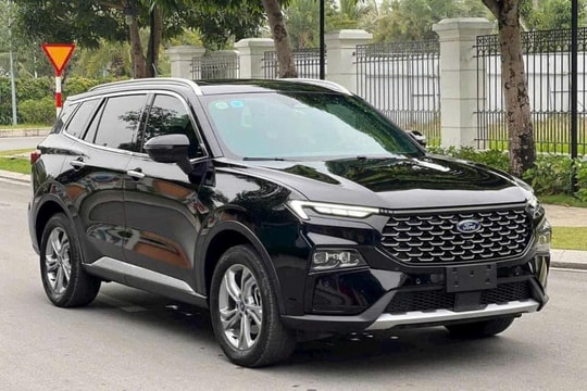 5 mẫu xe SUV cỡ C đồng loạt giảm giá mạnh để kích cầu