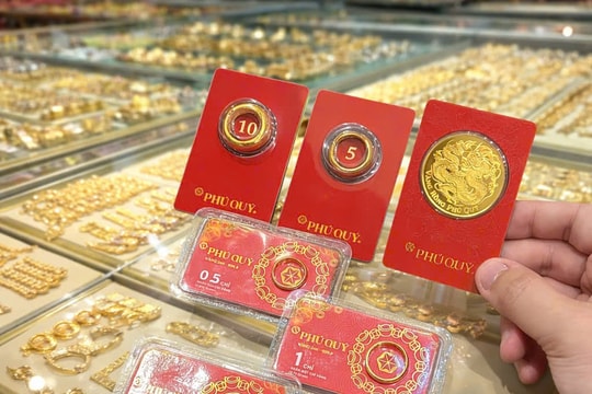 Giá vàng mất mốc 162 triệu, dân ồ ạt gửi tiết kiệm