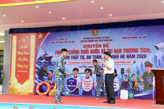 Lan tỏa phong trào bơi lội trong học đường