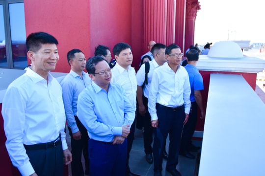 Khảo sát thực tế việc đổi mới mô hình tăng trưởng tại Cảng Hateco Hải Phòng