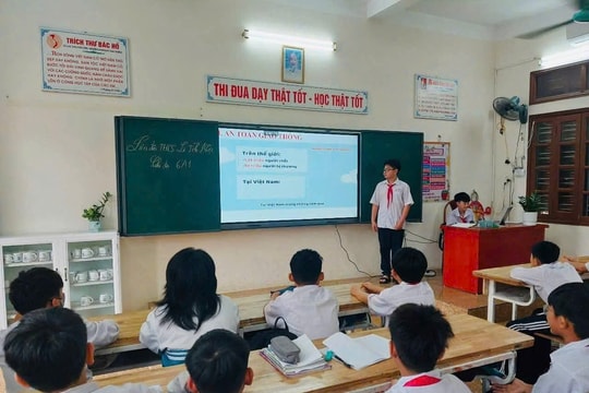 Tạo sức bật từ mô hình 'Trường học xã hội chủ nghĩa'