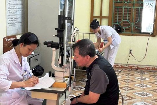 Lưu Kiếm khám sức khỏe miễn phí cho 1.552 người cao tuổi
