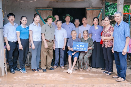 Hội đồng hương Hải Phòng tại Lào Cai hỗ trợ hội viên xây nhà ở