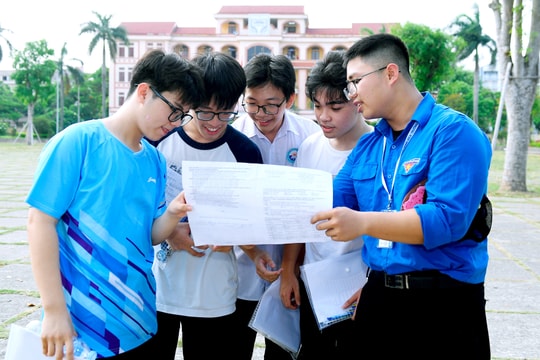 Thủ khoa Trường THPT chuyên Nguyễn Trãi ở lớp toán