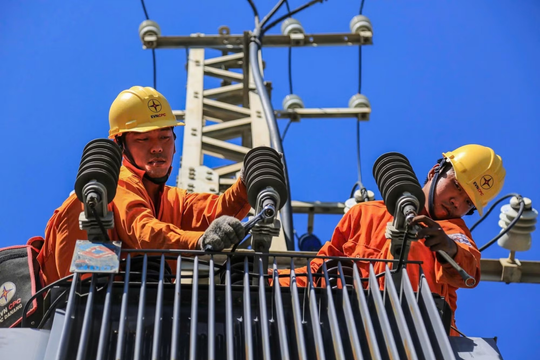 Tiết kiệm điện để bảo đảm an ninh năng lượng