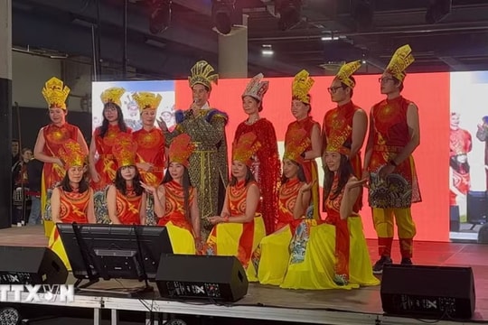 Promoting Vietnamese cultural identity at the Asian Pop Culture Festival in Paris