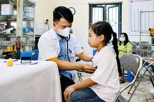Cách phòng say nắng, say nóng cho trẻ trong mùa hè