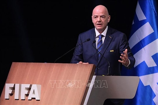 Chủ tịch FIFA đối mặt làn sóng khiếu nại lớn nhất lịch sử