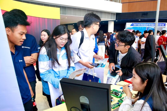 Chuẩn hóa việc biên soạn, ban hành chương trình các môn học bắt buộc ở bậc đại học