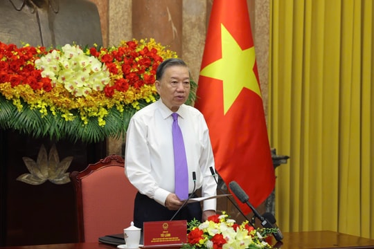 Mỗi việc tử tế, dù lớn hay nhỏ, đều làm cho xã hội bớt lạnh lùng đi, ấm áp hơn, nhân văn hơn và đáng sống hơn(*)