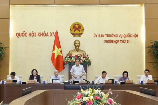 Khai mạc Phiên họp thứ 3 của Ủy ban Thường vụ Quốc hội