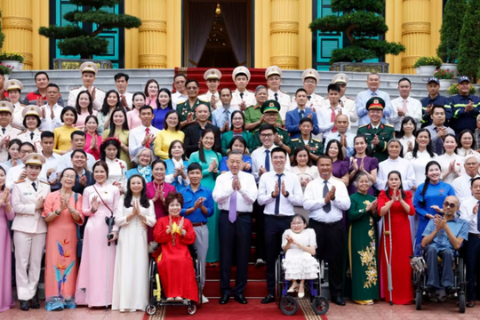 Hải Phòng có 5 người góp mặt trong 100 tấm gương tiêu biểu của chương trình 'Việc tử tế'
