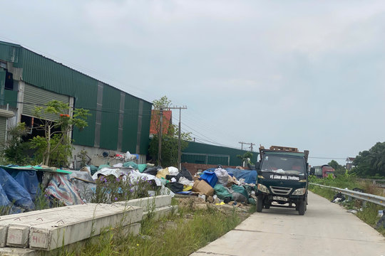 Nỗi lo từ những bãi phế liệu