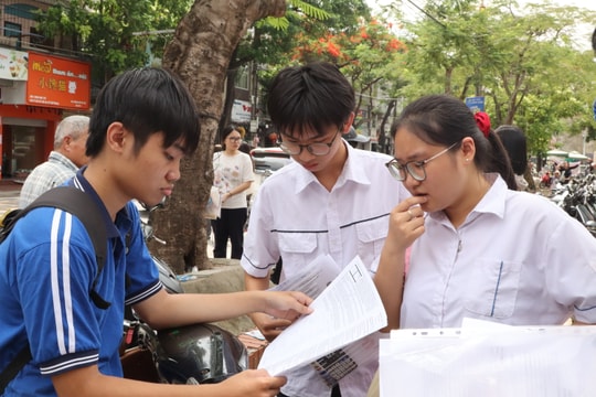 Gần 57.000 học sinh hoàn thành kỳ thi tốt nghiệp THPT