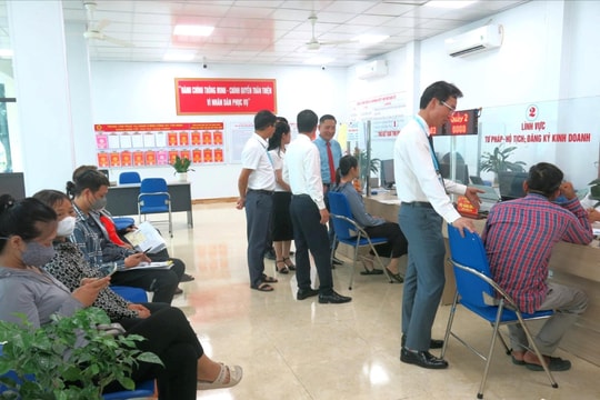 Tân Minh không để hồ sơ hành chính trễ hạn mà không xin lỗi