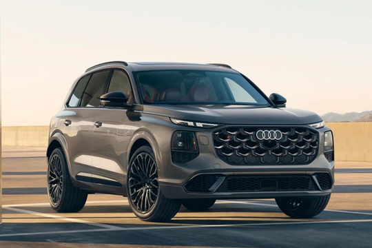 Ra mắt Audi Q7 thế hệ mới hỗ trợ ChatGPT