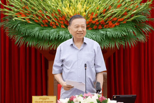 Giáo dục cần chuyển mạnh từ tư duy 'quản lý' sang 'quản trị phát triển'