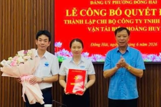 Đảng ủy phường Đông Hải có thêm chi bộ trong doanh nghiệp ngoài nhà nước
