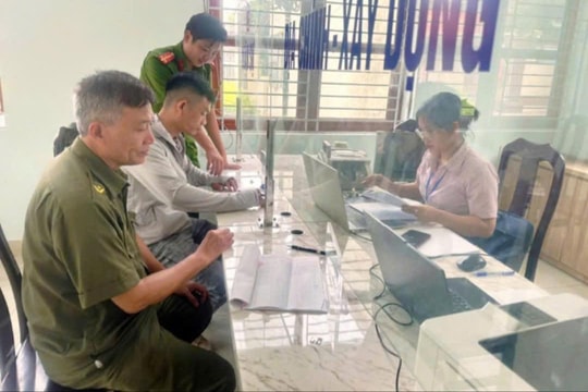 Công an phường An Phong hỗ trợ người sau cai nghiện vay vốn