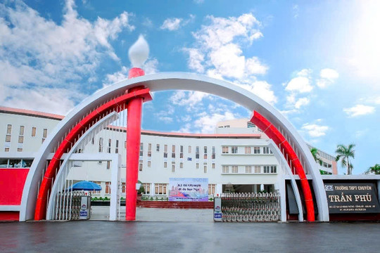 Thủ khoa Trường THPT chuyên Trần Phú đạt 55,6 điểm
