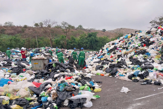 Reducing plastic waste: A key to helping Hai Phong achieve Net Zero