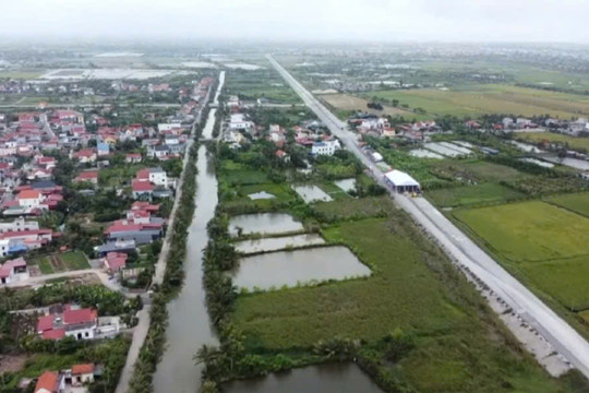 Gỡ vướng trong cấp 'sổ đỏ' tại xã Kiến Hải