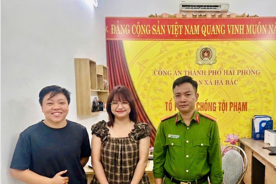 Nhặt được ví tiền trả lại người đánh rơi