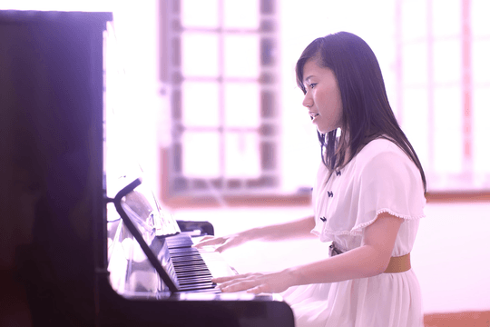 Thùy Chi - giọng ca trong trẻo giữa dòng chảy âm nhạc Việt