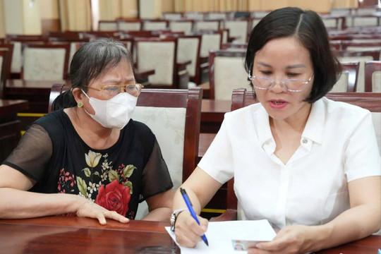 Đề xuất giảm dần tuổi bắt đầu hưởng trợ cấp hưu trí xã hội xuống 70 tuổi