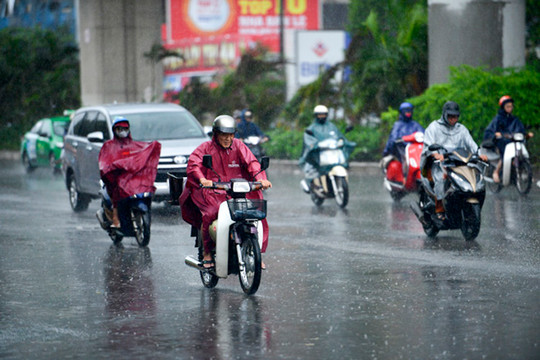 Bắc Bộ mưa dông diện rộng từ sáng sớm