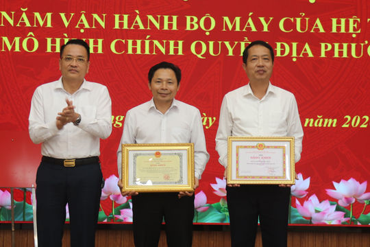 Người dân Hồng Châu hài lòng về giải quyết thủ tục hành chính tại xã