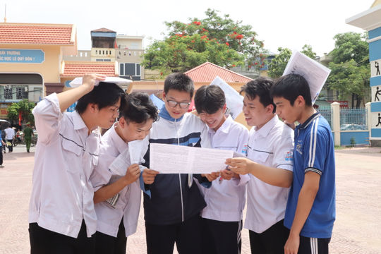 8 giờ sáng 1/7, Bộ Giáo dục và Đào tạo công bố điểm thi tốt nghiệp THPT
