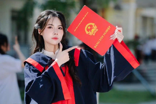 Đề mở, điểm giảm - thước đo năng lực thật môn ngữ văn