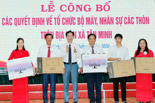 Tân Minh khởi động chuyển đổi số đồng bộ tại 18 thôn sau sắp xếp