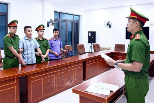 Thi hành lệnh giữ người khẩn cấp 1 giáo viên liên quan đến điểm kỳ thi tốt nghiệp THPT ở Tuyên Quang
