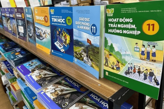 Vietnam to provide free textbooks for all students from the 2029-2030 school year