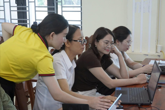Xã Hải Hưng tập huấn ứng dụng trí tuệ nhân tạo trong quản lý, điều hành