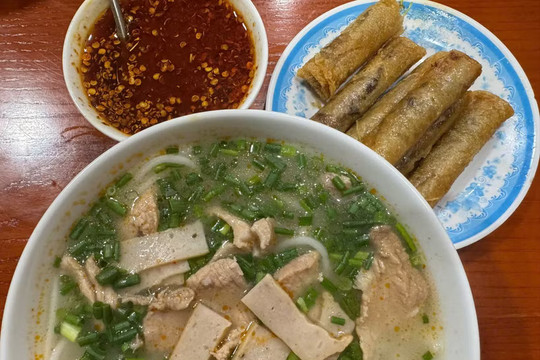 Đậm đà cháo canh Quảng Bình