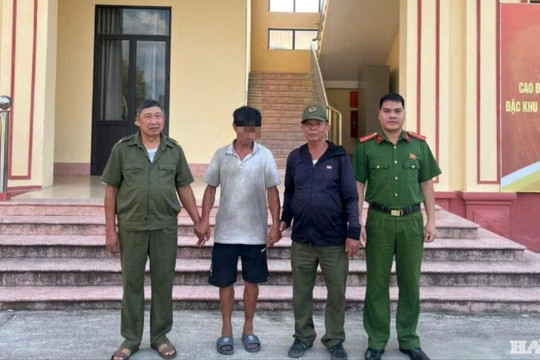 Công an xã Hồng Châu kịp thời hỗ trợ người đàn ông bị lạc trở về với gia đình