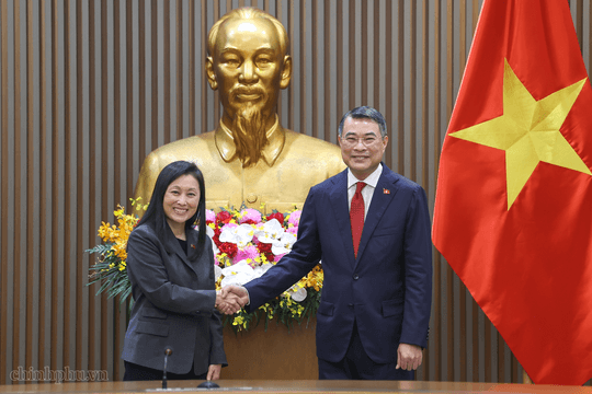 Thủ tướng Lê Minh Hưng tiếp Đại sứ Hoa Kỳ Jennifer Wicks