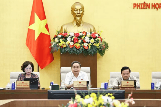 Xử lý thiếu hụt về khuôn khổ pháp lý liên quan phòng, chống rửa tiền
