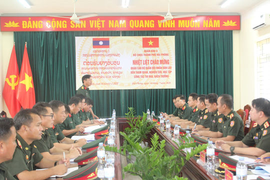 Hải Phòng chia sẻ kinh nghiệm, mô hình thi đua với Quân đội Lào