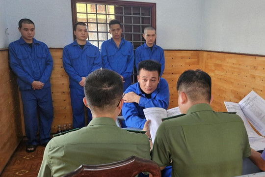 Khởi tố 5 bị can 'rửa tiền' hơn 14 tỷ đồng cho tổ chức lừa đảo