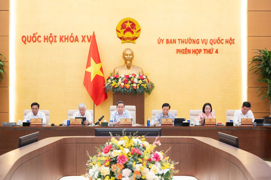 Đổi mới tư duy quản lý, hướng tới hải quan số