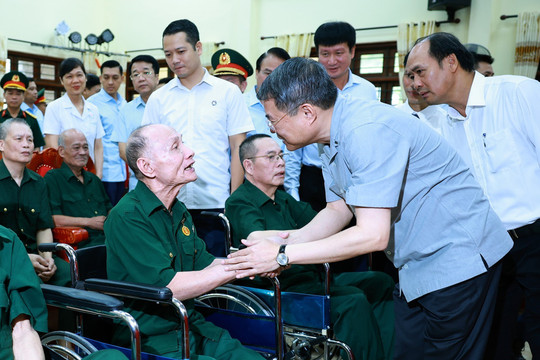 Viết tiếp truyền thống nghĩa tình cao đẹp, chăm sóc tốt hơn cho người có công