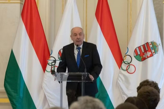 Hungary ban hành sửa đổi Hiến pháp