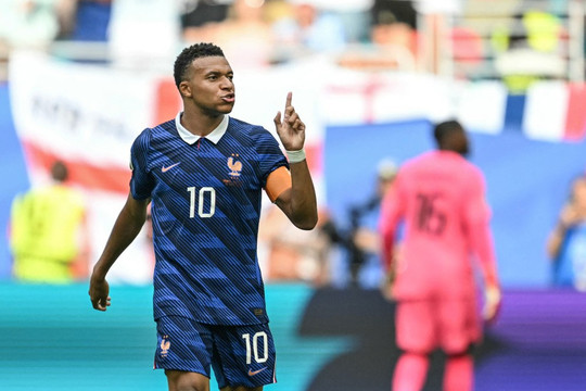 Mbappe vượt Messi để trở thành cây săn bàn vĩ đại nhất lịch sử World Cup