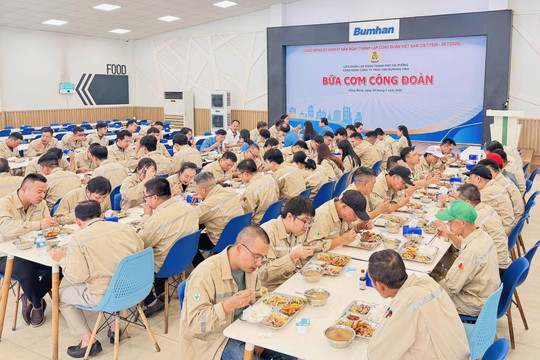 Hơn 1.000 người lao động Công ty Bumhan Vina dự ‘Bữa cơm công đoàn’